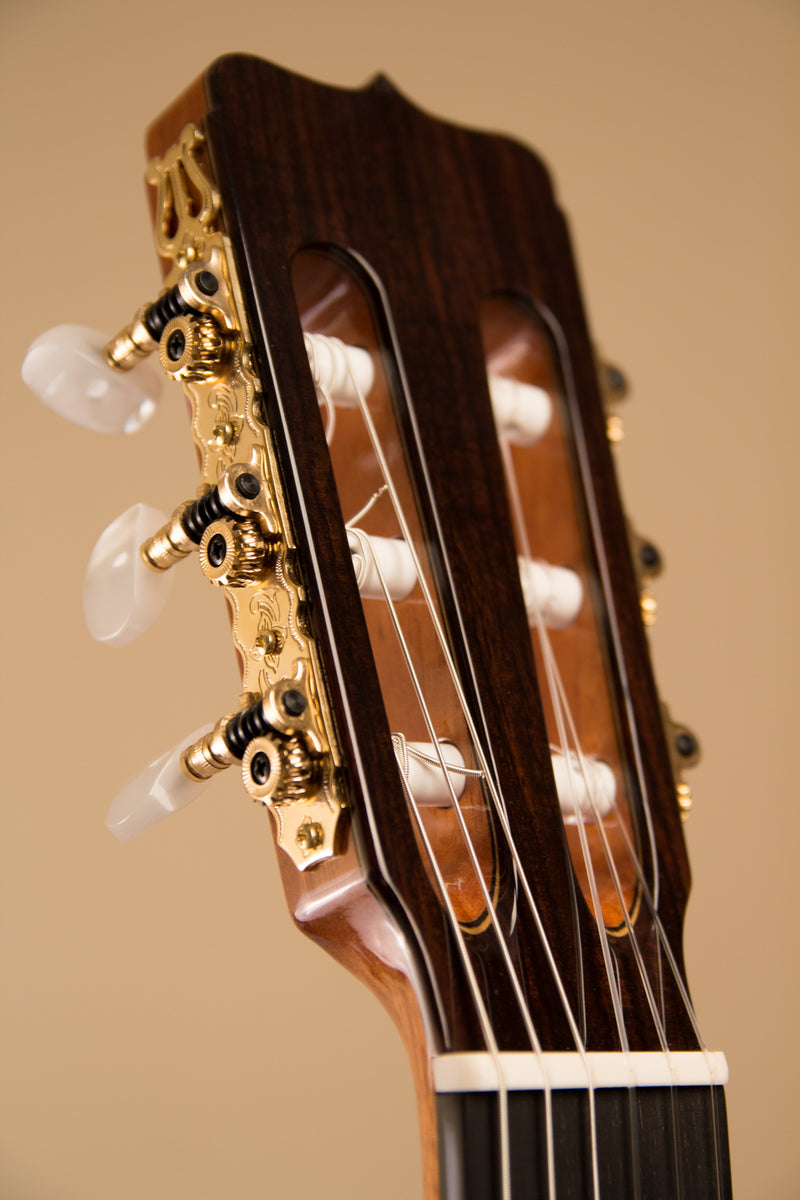 Jose Ramírez "Guitarra del Tiempo" Studio Commemorative